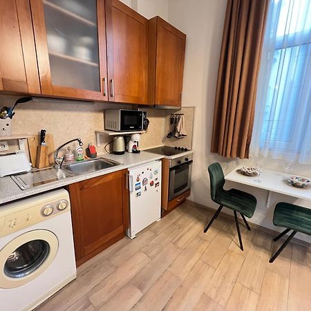Budapest Central Cozy Studio W Working Space And Wifi Sofia Buitenkant foto